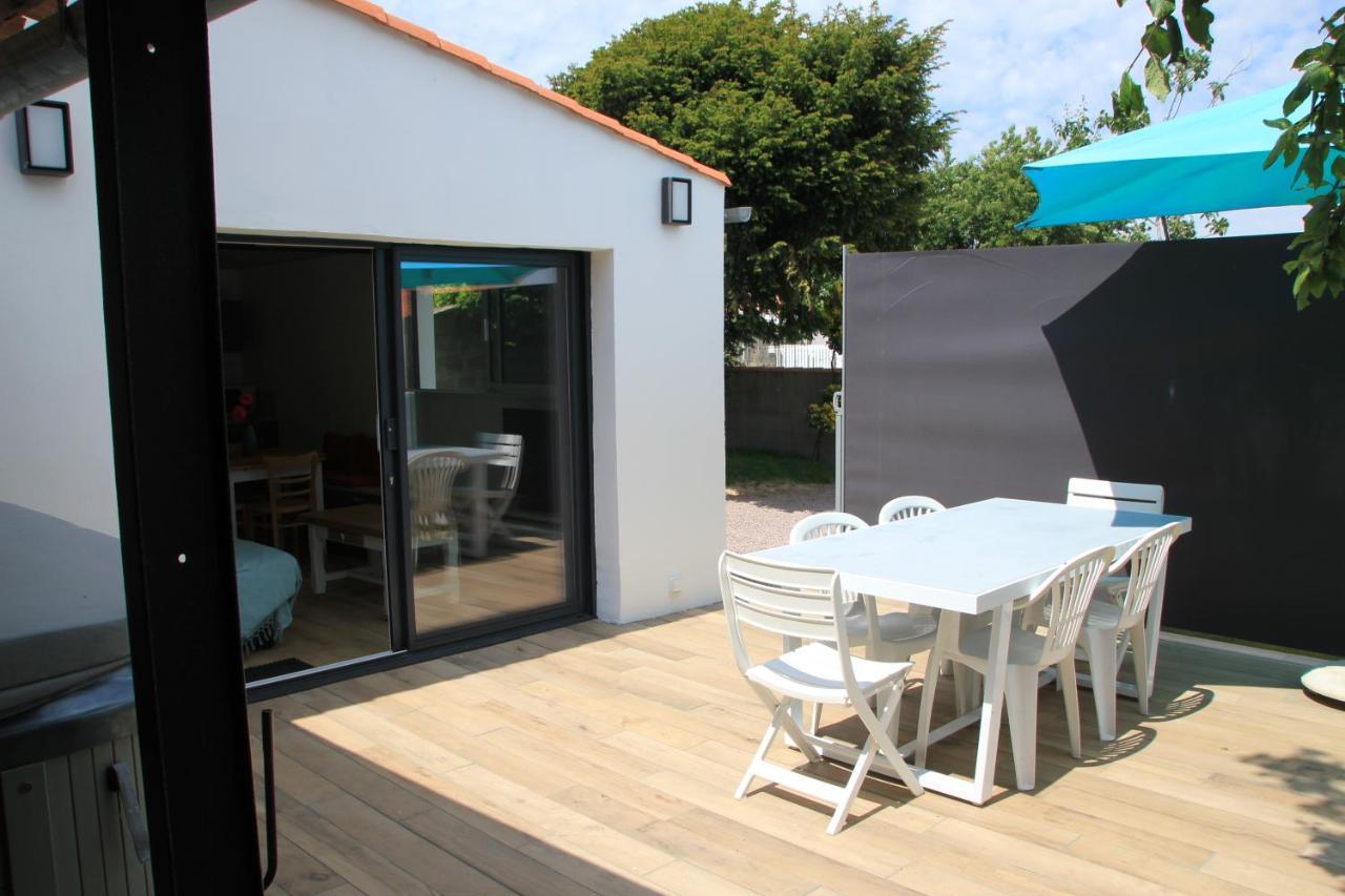 Maison Ti Havre Avec Jardin Prive Dans Village De Pecheurs A Brem Sur Mer ! エクステリア 写真